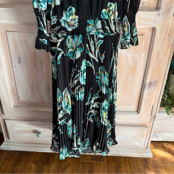 Chico’s Pleated Dress Women’s 1.5 NEW Women’s Small - Picture 13 of 13